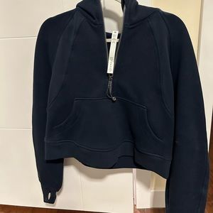 Lululemon Scuba cropped hoodie